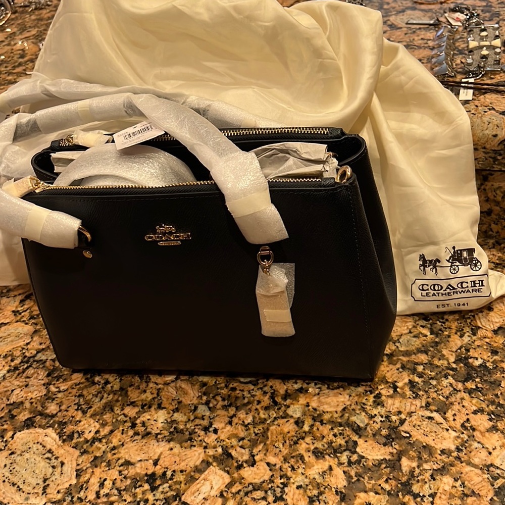 Navy Etta carryall purse Coach nwt retail $398
